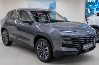 Кроссовер Jetour Dashing 2025 года в сером цвете